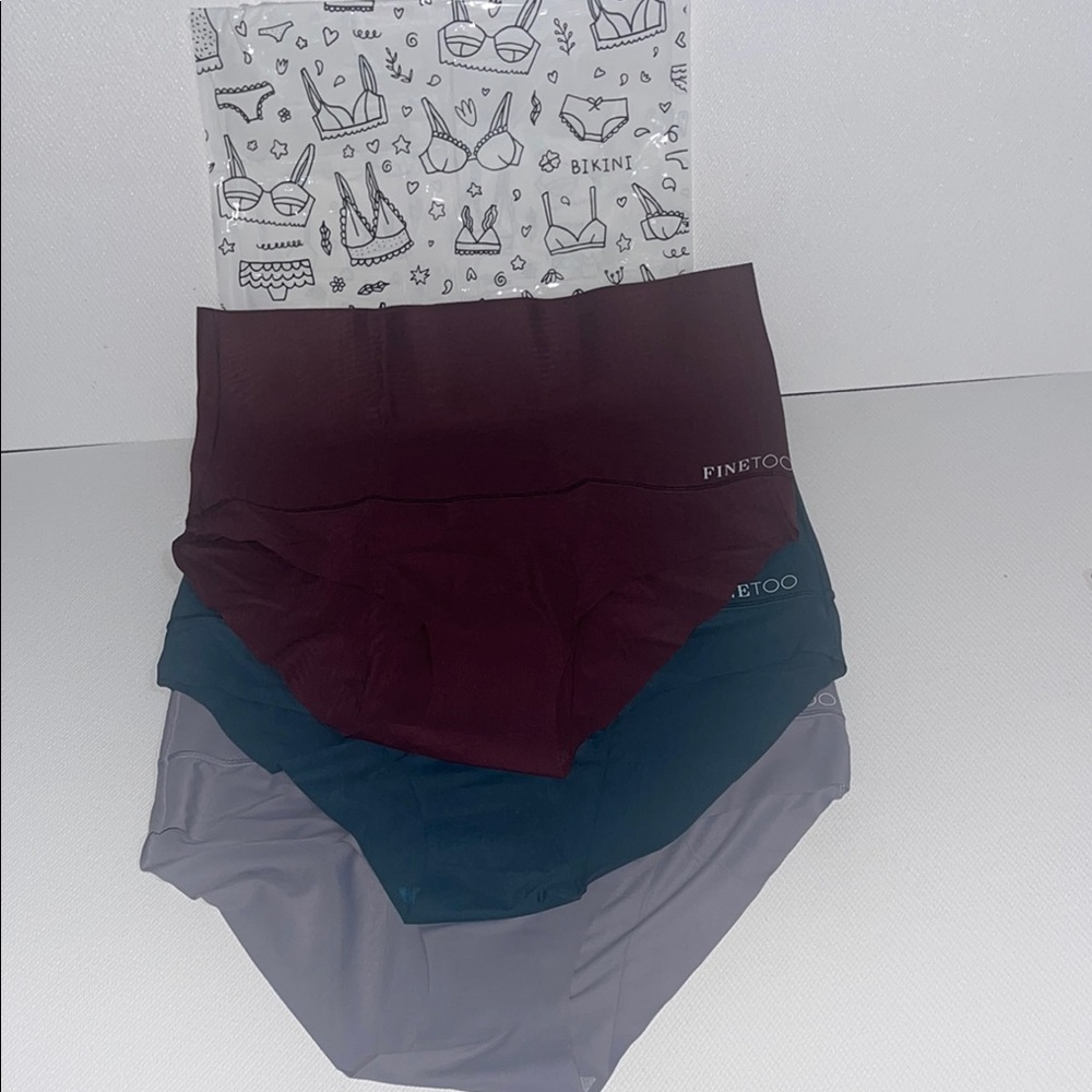 Finetoo Women's Seamless Panties - Multicolor Bundle 3  Pack New